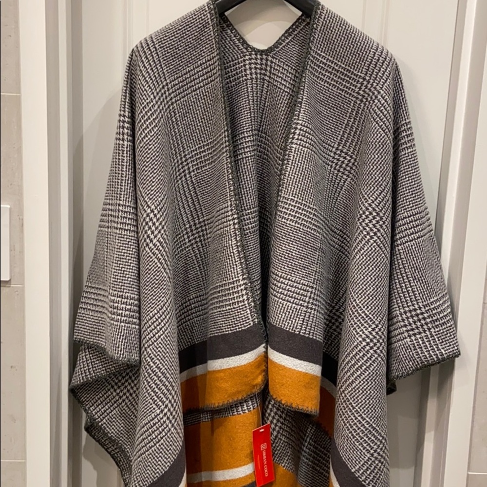 Urban Coco Open Front Poncho Cape Gray Glen Plaid